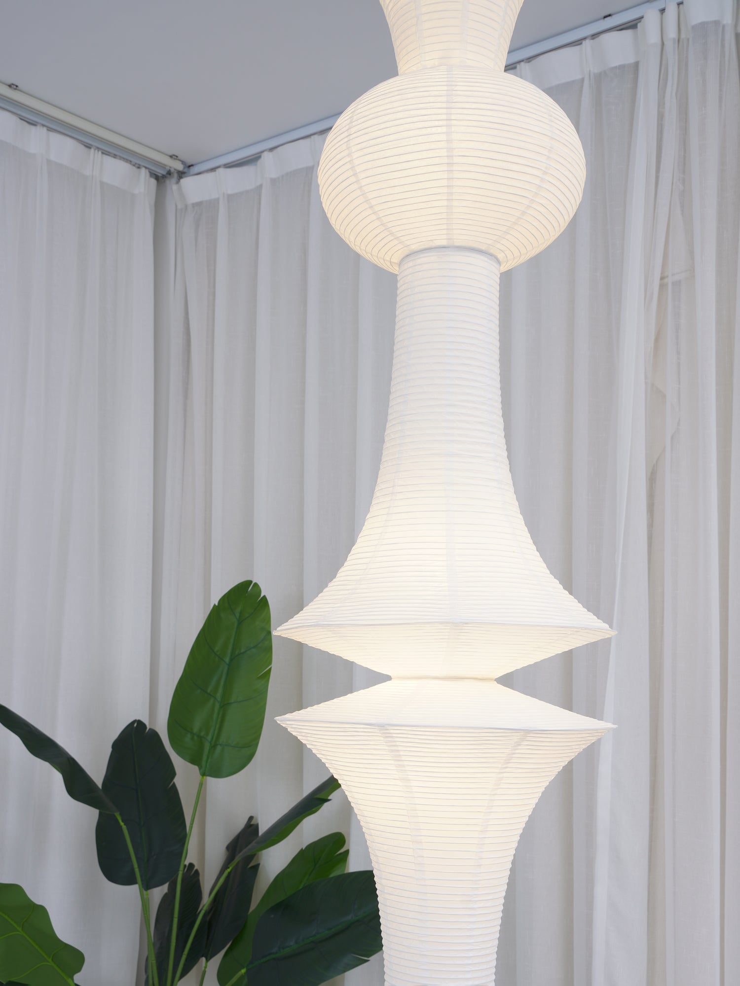 Dunioa Pendant Light