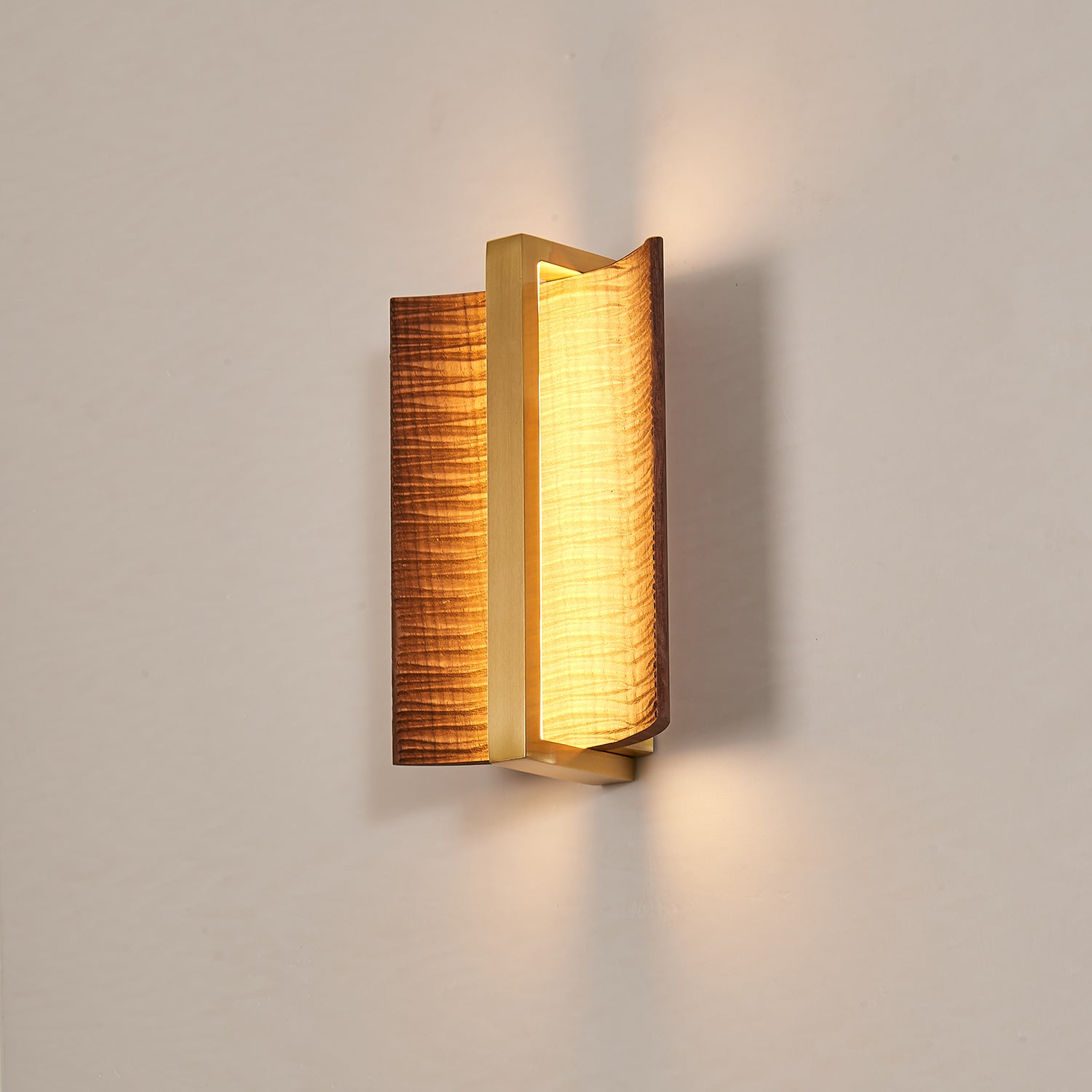 Wiselpo Wall Light