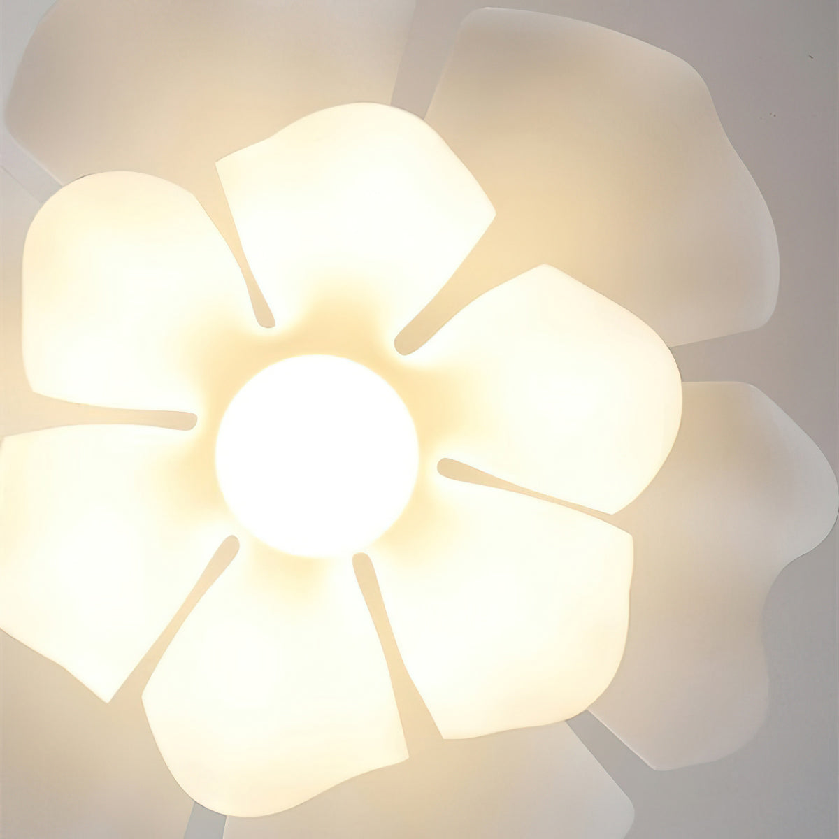 Aldale Lotus Pendant Light