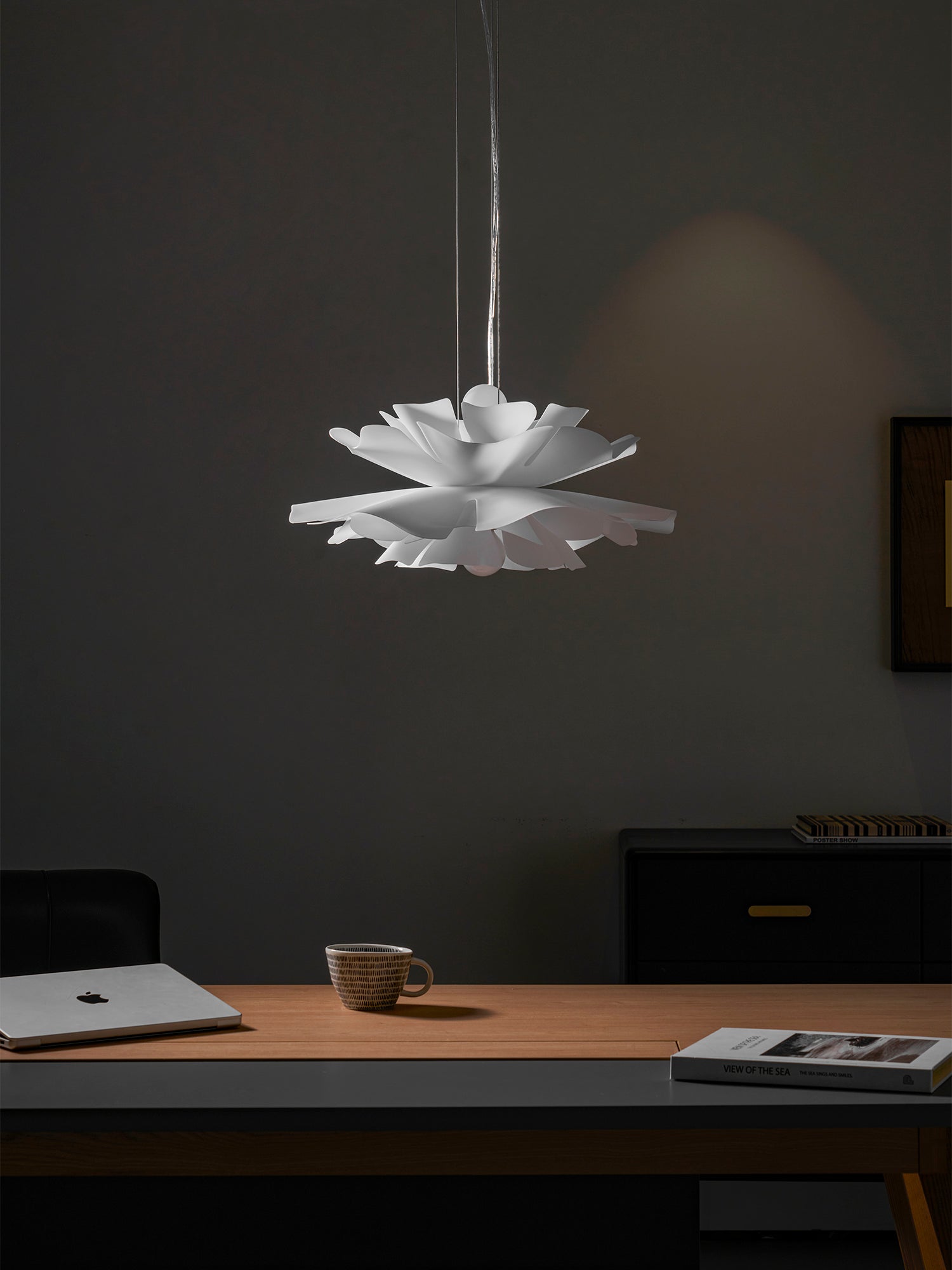 Aldale Lotus Pendant Light