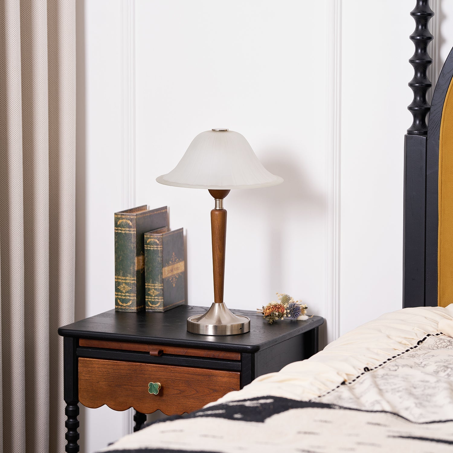 Wismo Vintage Table Lamp