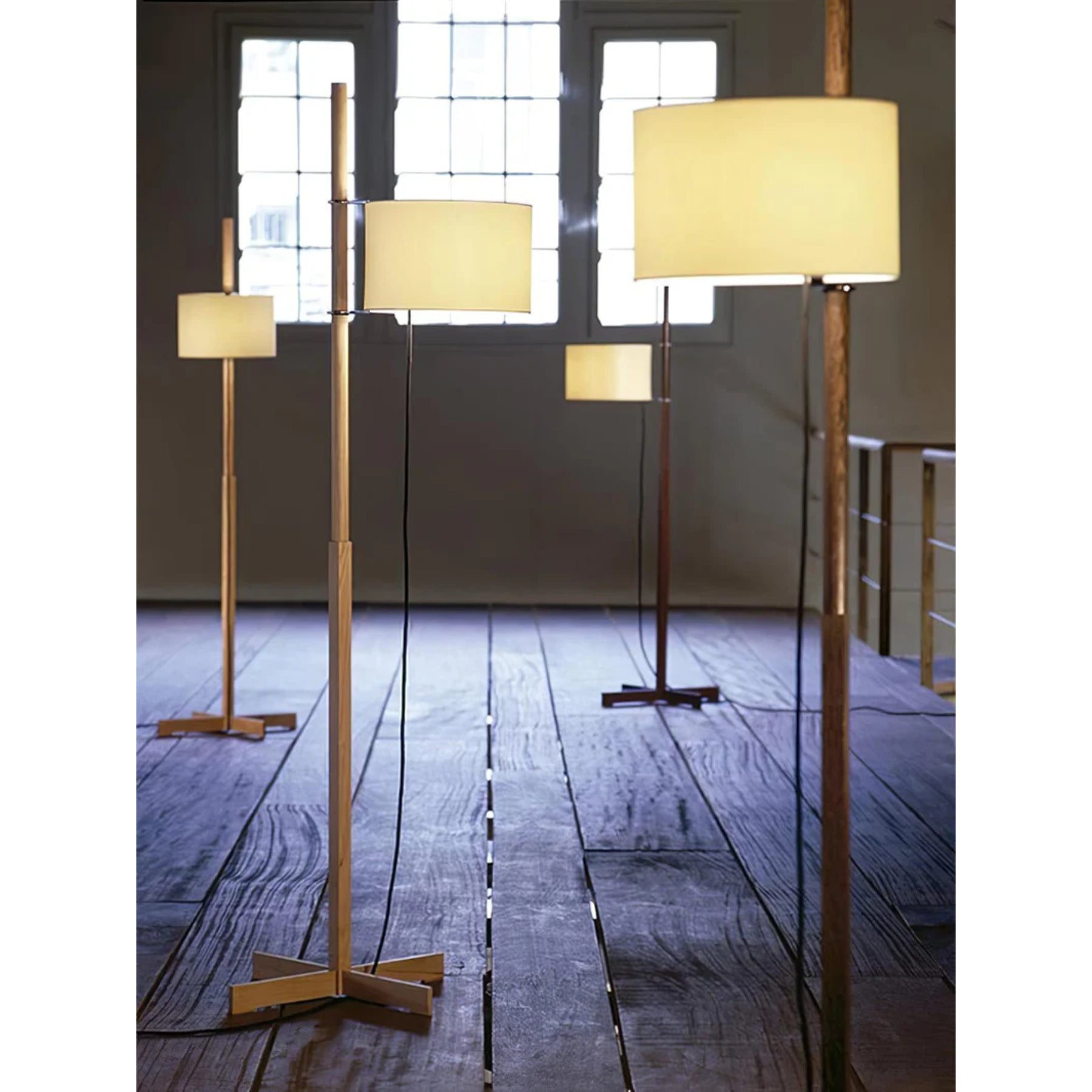 Casvani Floor Lamp