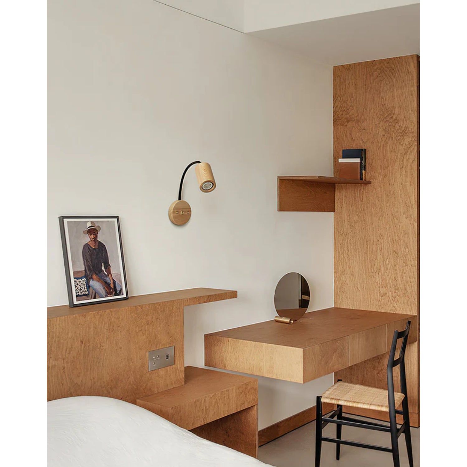 Sifo Wooden Wall Light