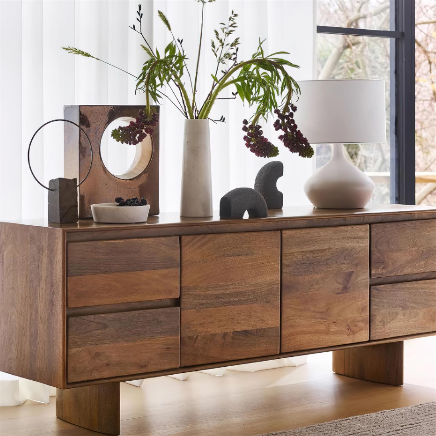 Senzo Table Lamp