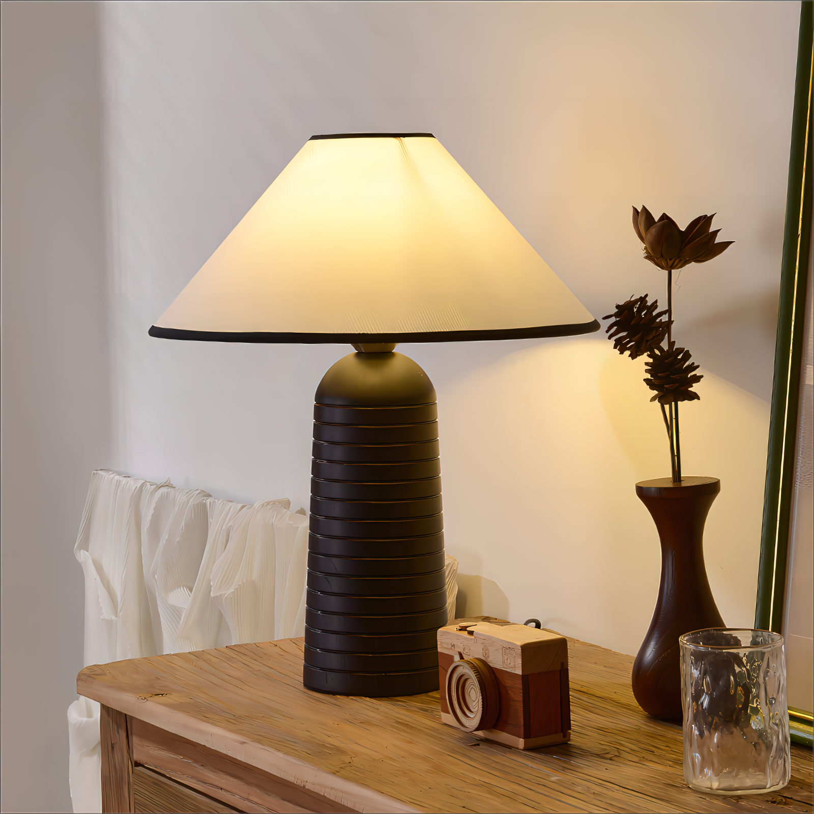 Zarismo Table Lamp