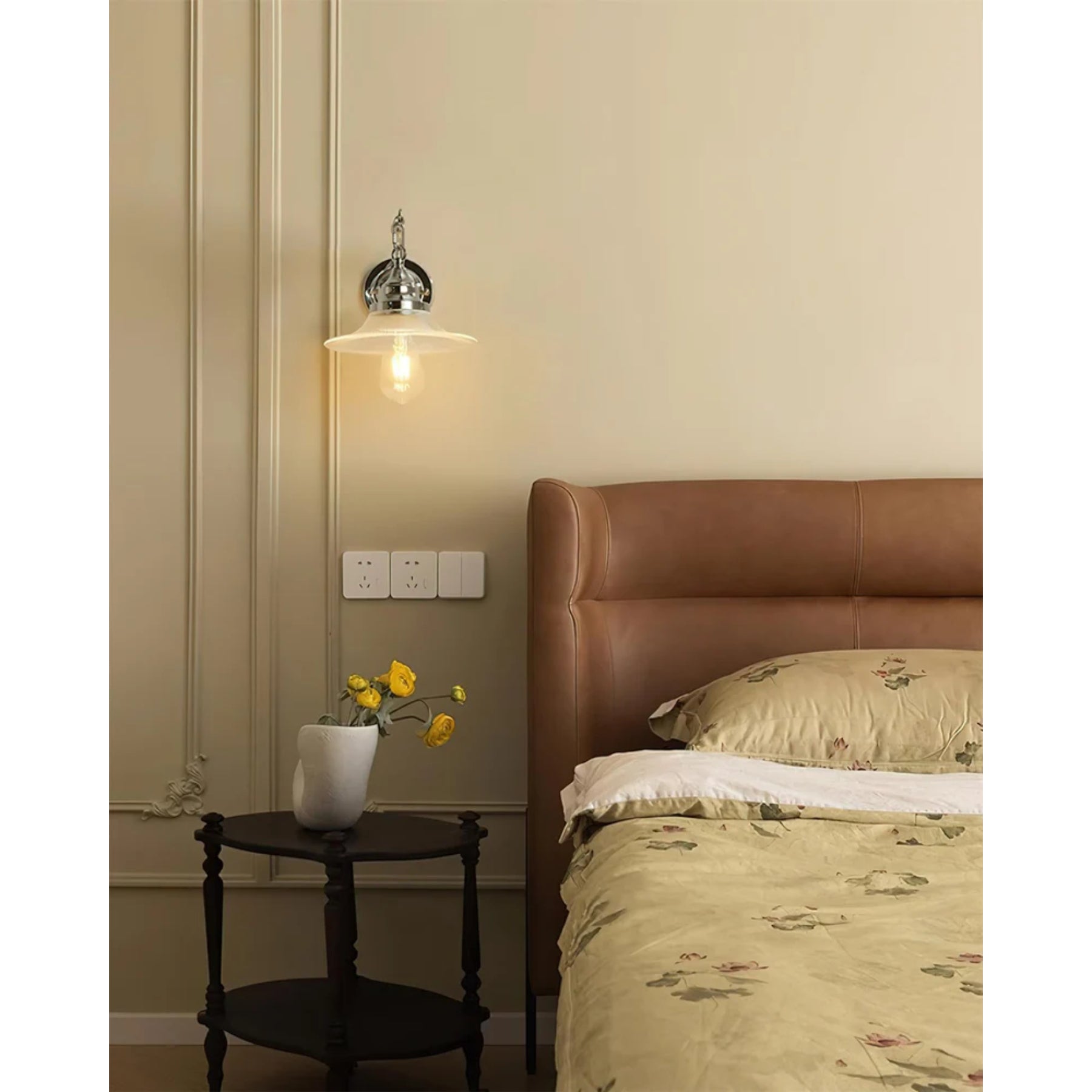 Jolessa Wall Light