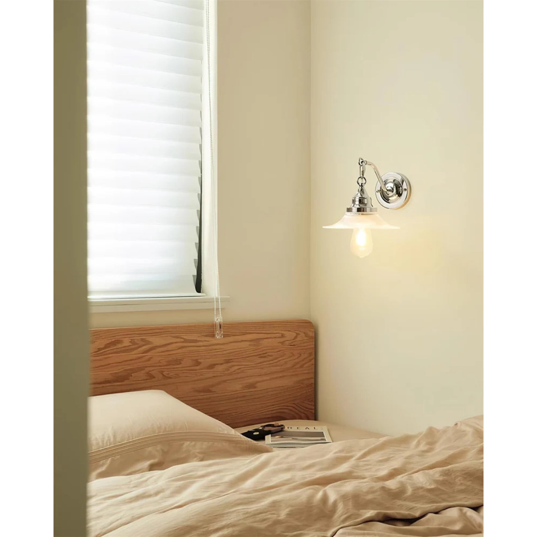 Jolessa Wall Light