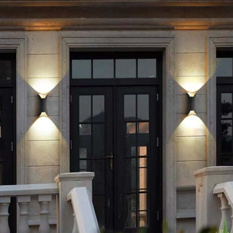 Fenlin Outdoor Wall Light