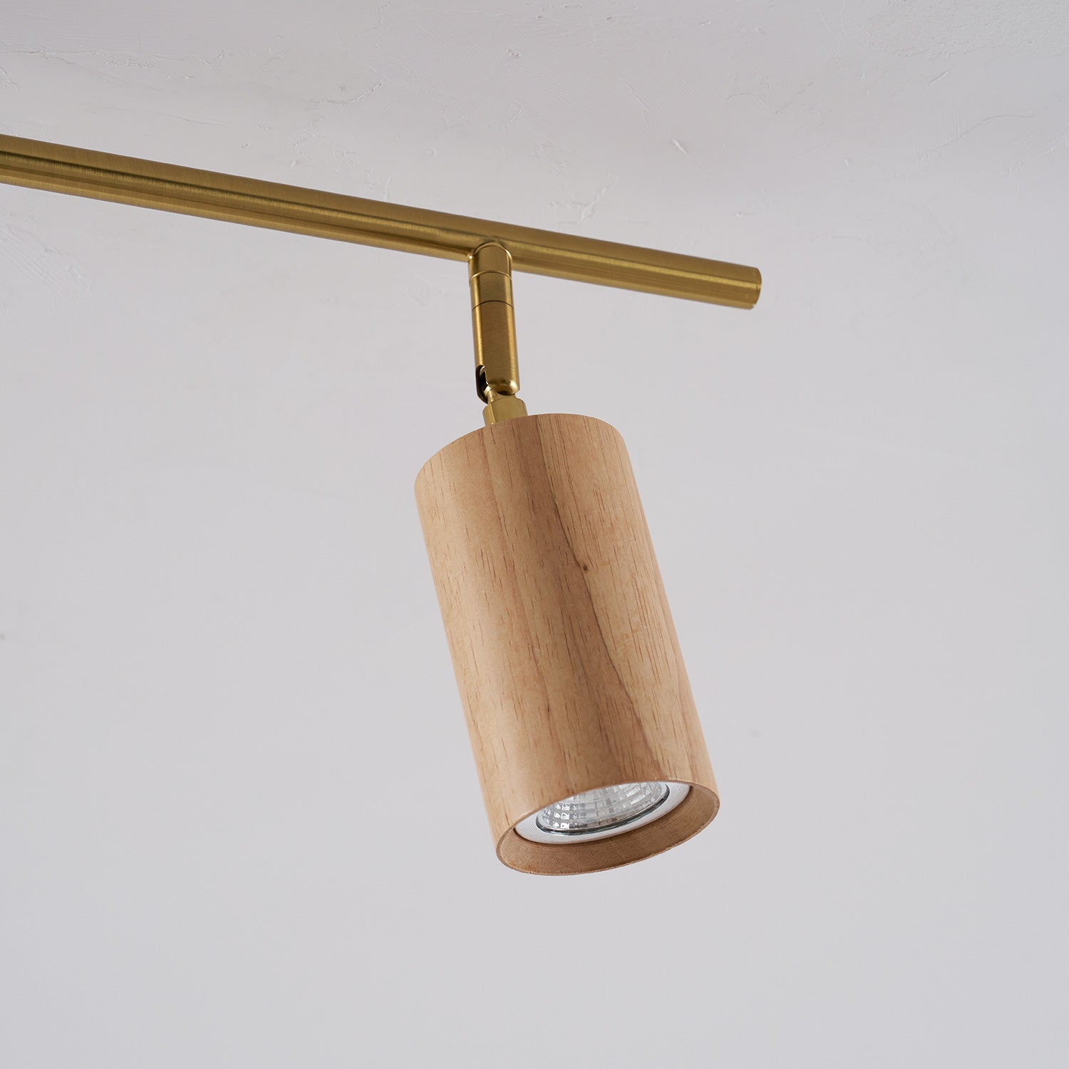 Fordna Linear Ceiling Light