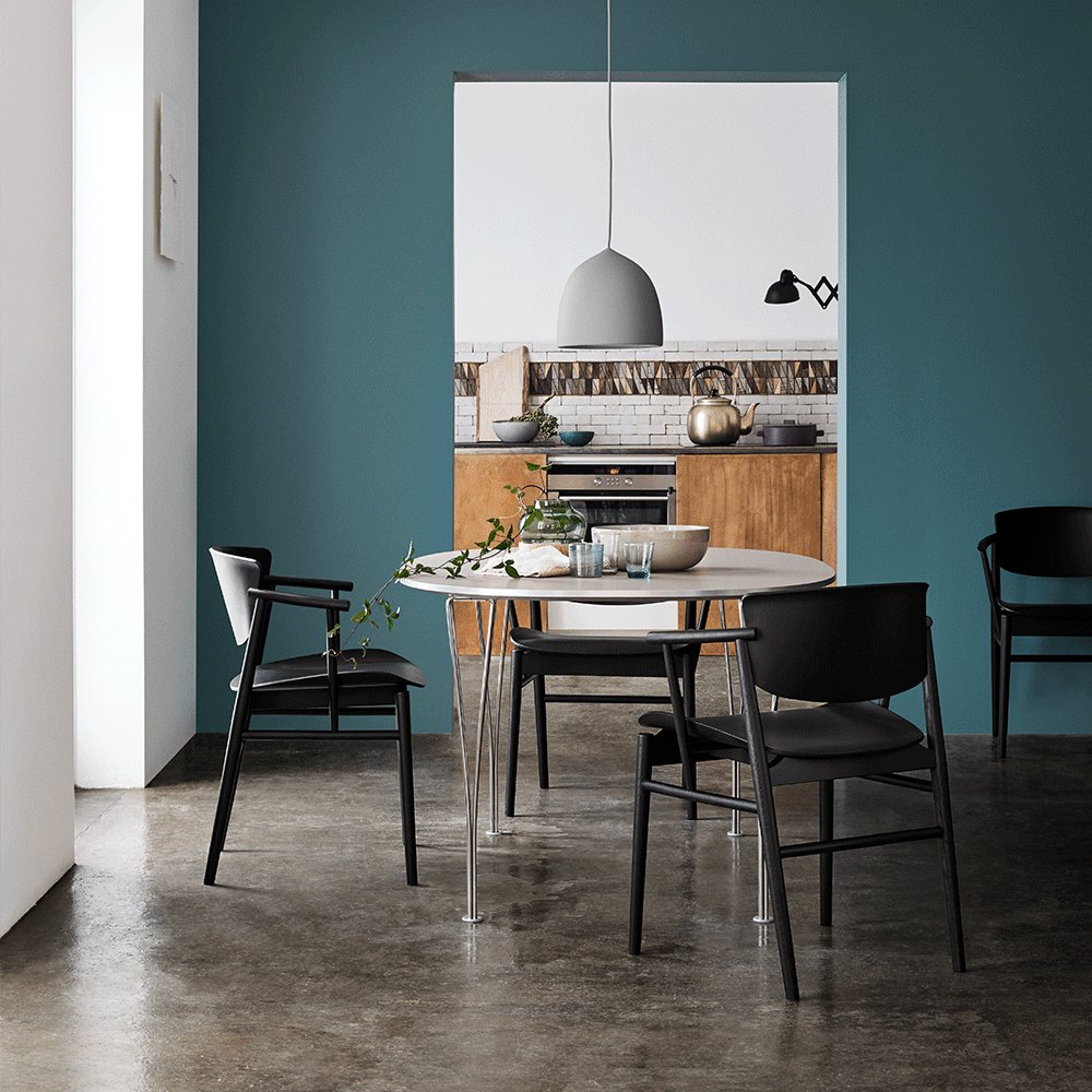Avira Pendant Light