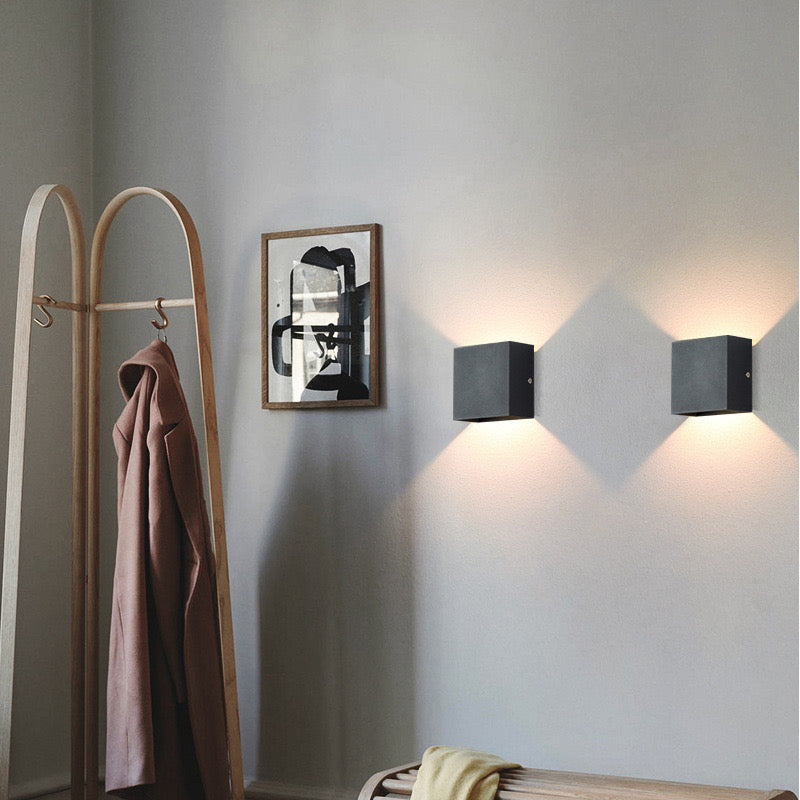 Tavey Outdoor Wall Light