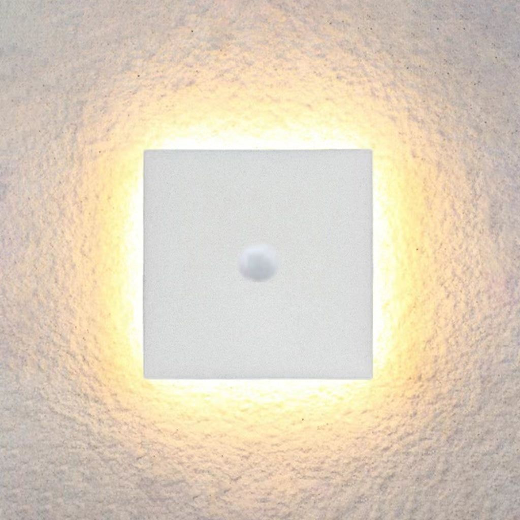 Eveiaay Outdoor Wall Light