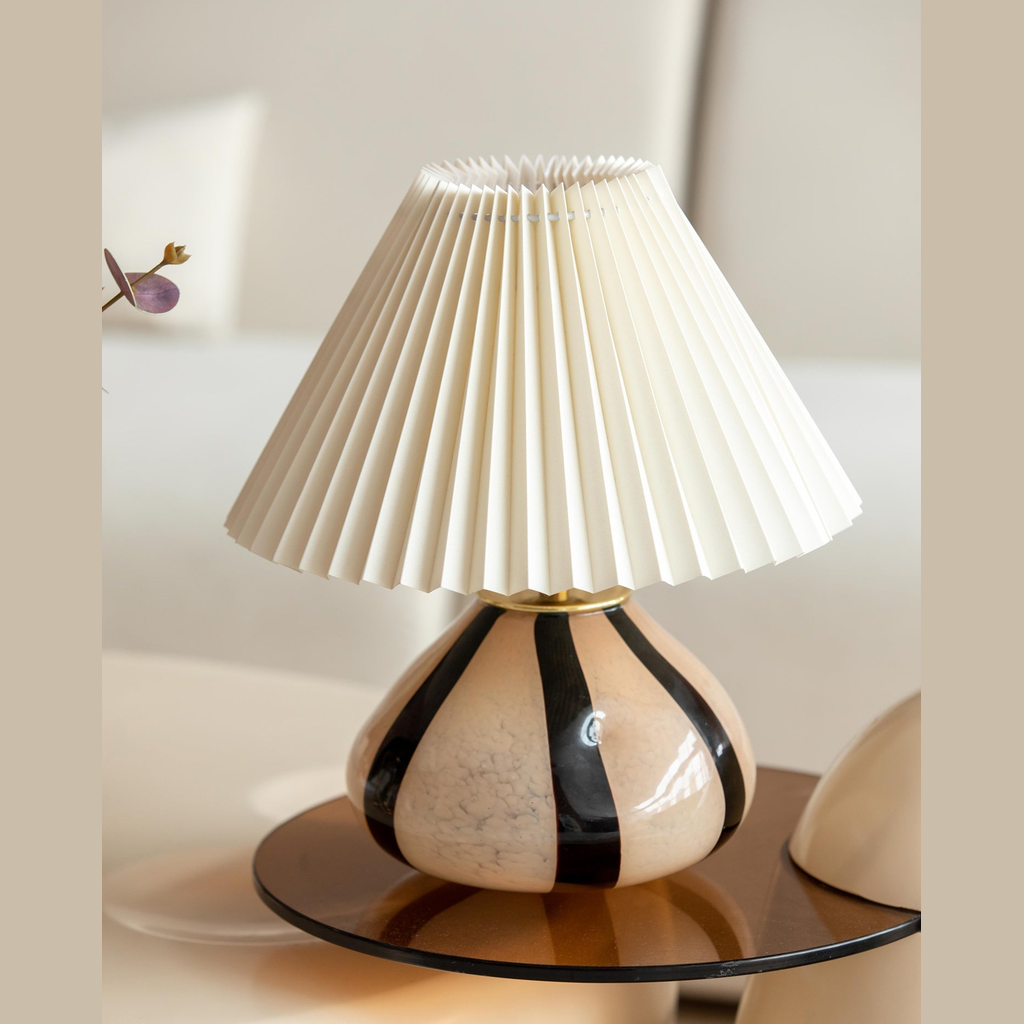 Yarmerei Pleated Table Lamp