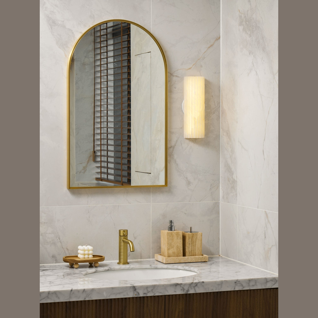 Quinon Wall Light