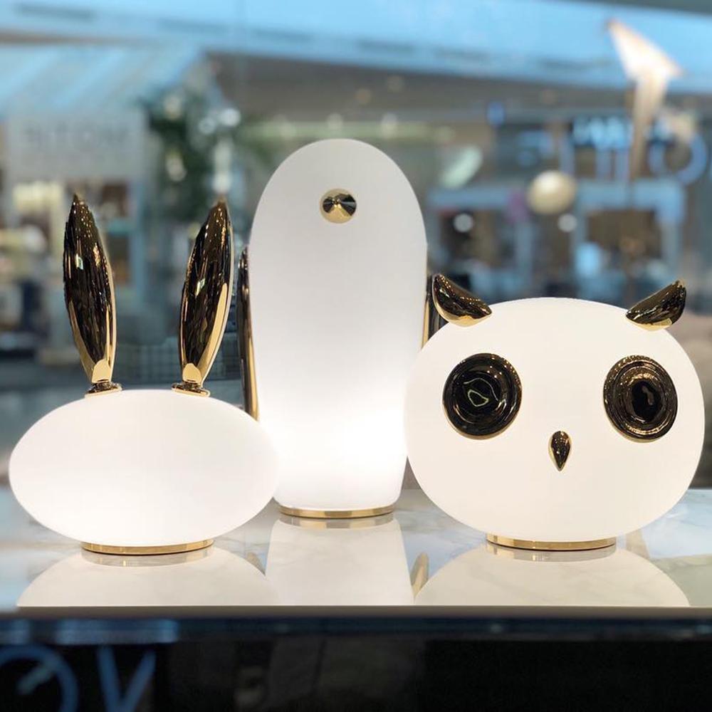 Penguin Design Table Lamp