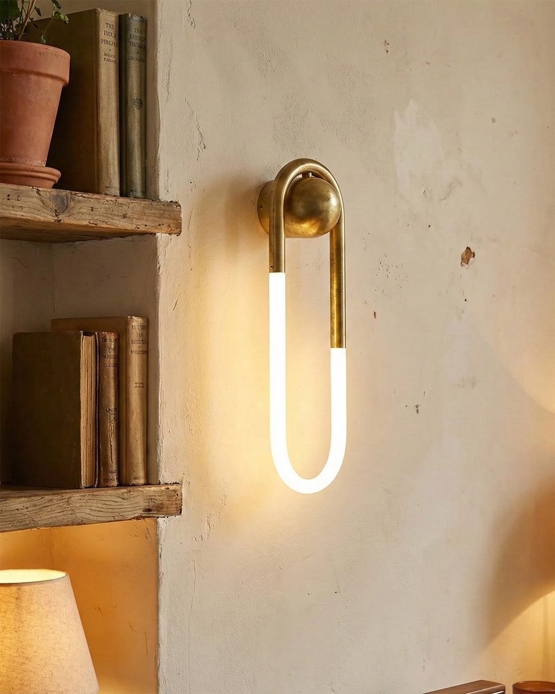 Paxanro Loop Wall Light