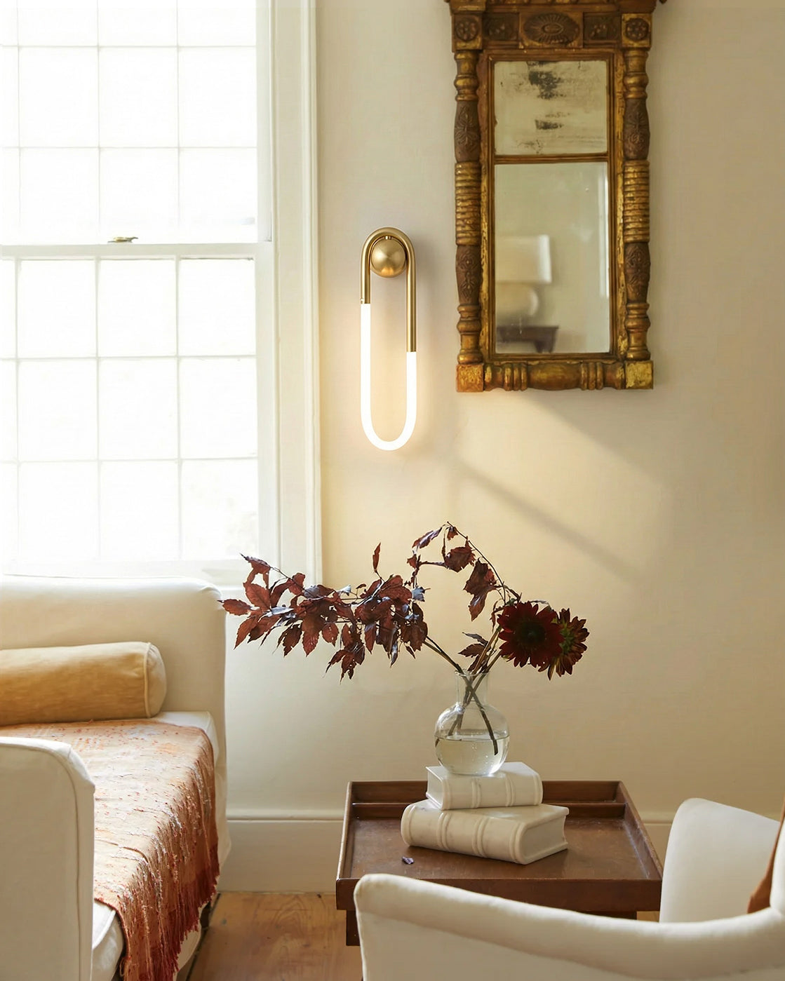 Paxanro Loop Wall Light