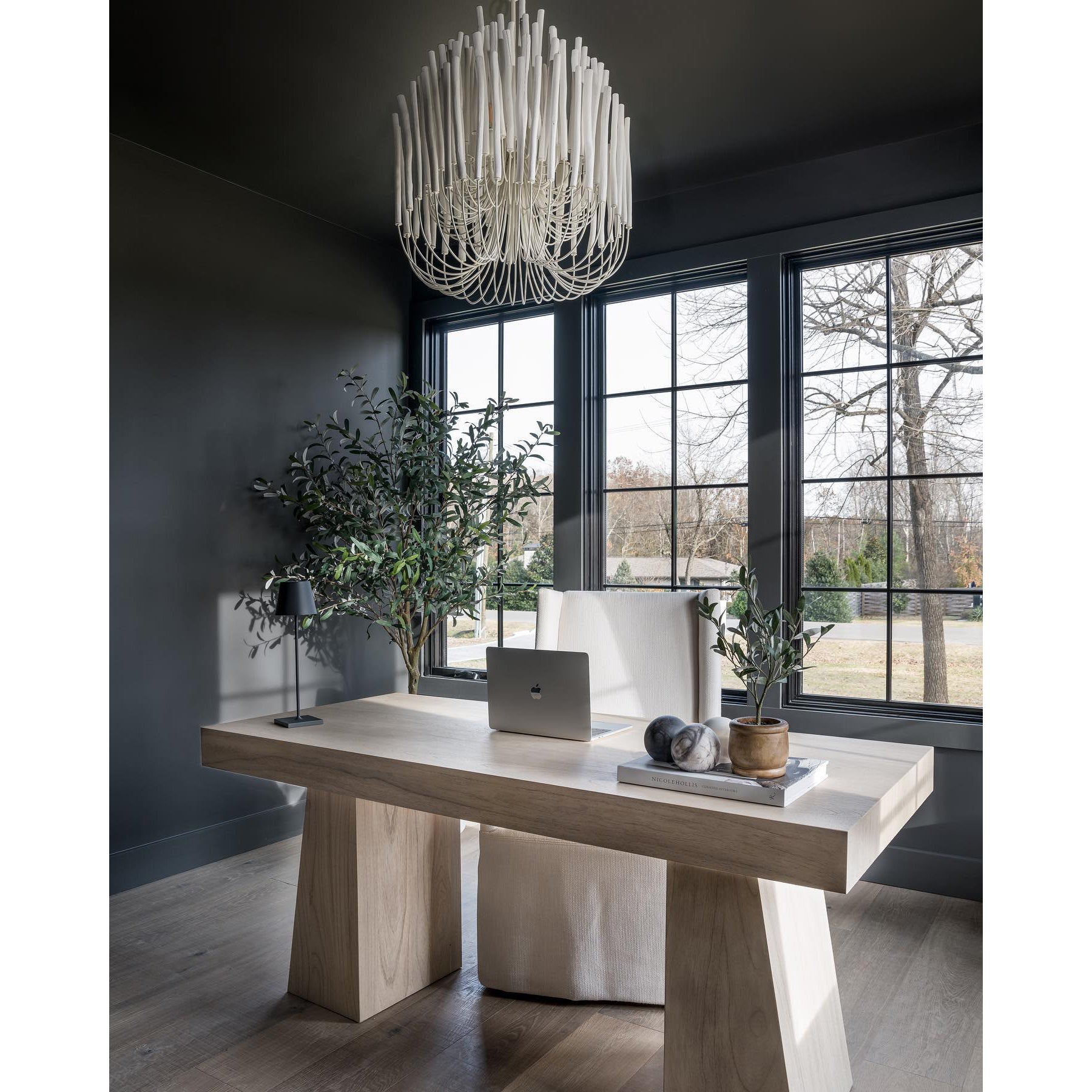 Linerton Chandelier